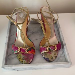D&G (Vintage) Floral, Gold and Cork Heel in size 7